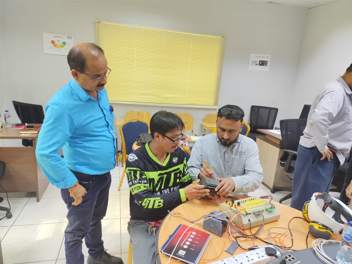 PLC hands-on session with engineers at WARAQ, Saudi Arabia